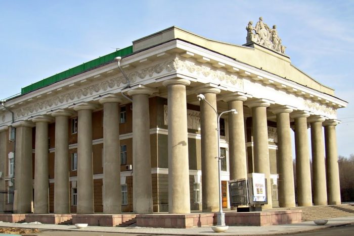 Дворец культуры и парк «Гидростроитель»