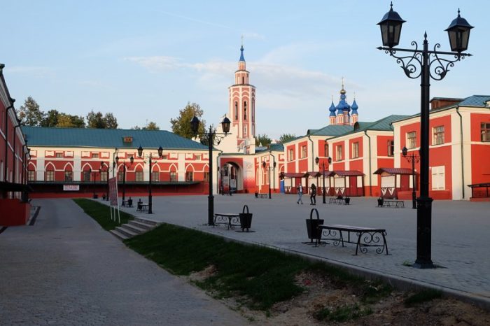 Гостиный Двор