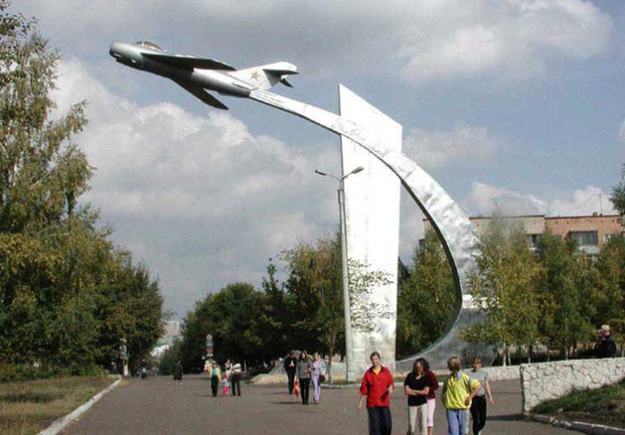 Памятник «МиГ-17Ф»