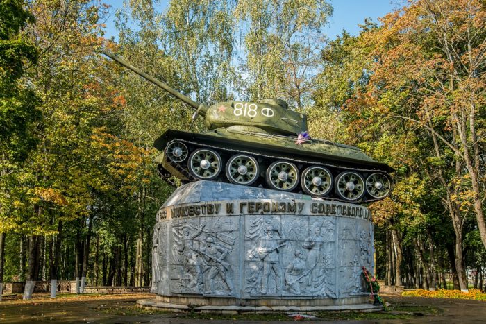 Памятник танк Т-34