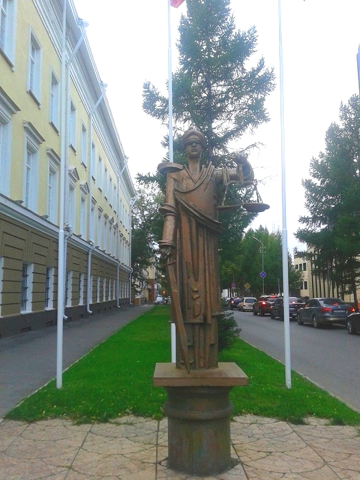 Памятники Омска