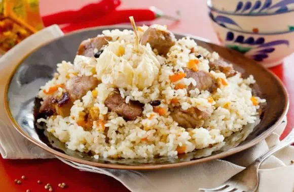 Плов в мультиварке со свининой