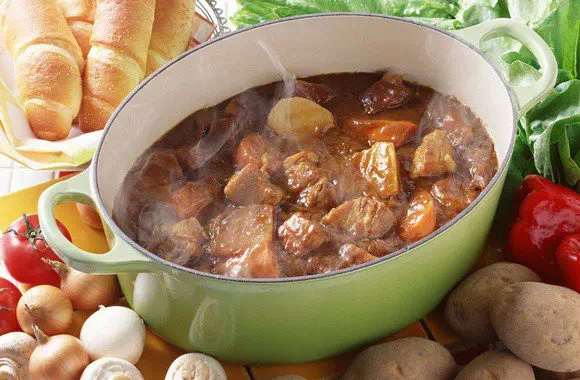 Мясо в утятнице в духовке