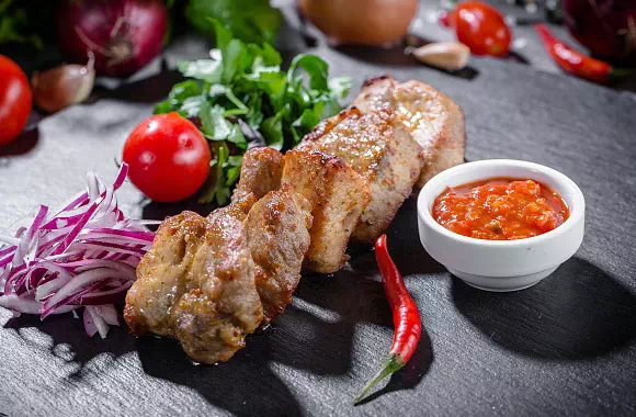Шашлык на сковороде из свинины