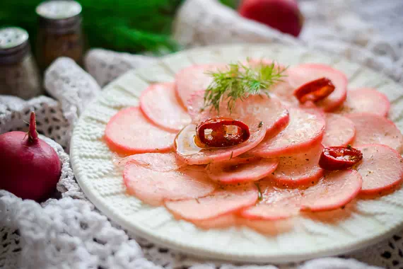 Быстрый маринованный редис за 4 часа - очень простой рецепт с пошаговыми фото