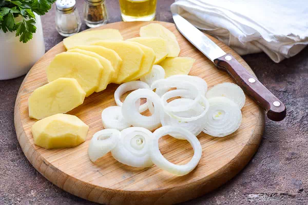Мясо по-французски из свинины в духовке  рецепт фото 2