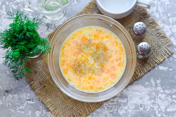 омлет с сосисками фото 3
