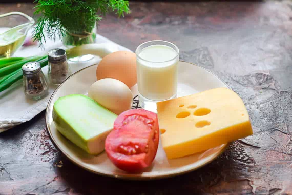 омлет с сыром помидорами и кабачками на сковороде рецепт фото 1