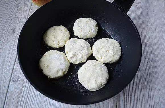 сырники с яблоками фото 5